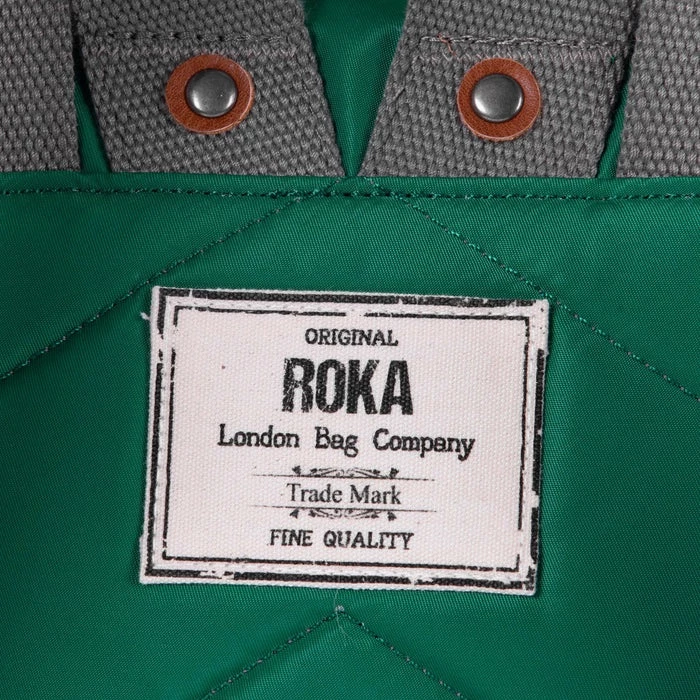 Mochila Roka London Bantry B Pequeña Sostenible Nylon Verde (Emerald) 4 Mochila Roka London Bantry B Pequeña Sostenible Nylon Verde (Emerald) - Imagen 2