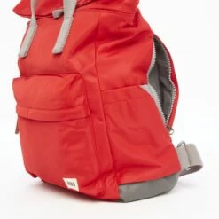 Mochila Roka London Canfield B Mediana Sostenible Nylon Rojo (Cranberry) 12 Mochila Roka London Canfield B Mediana Sostenible Nylon Rojo (Cranberry) -Equipaje Tienda de ventas 24941