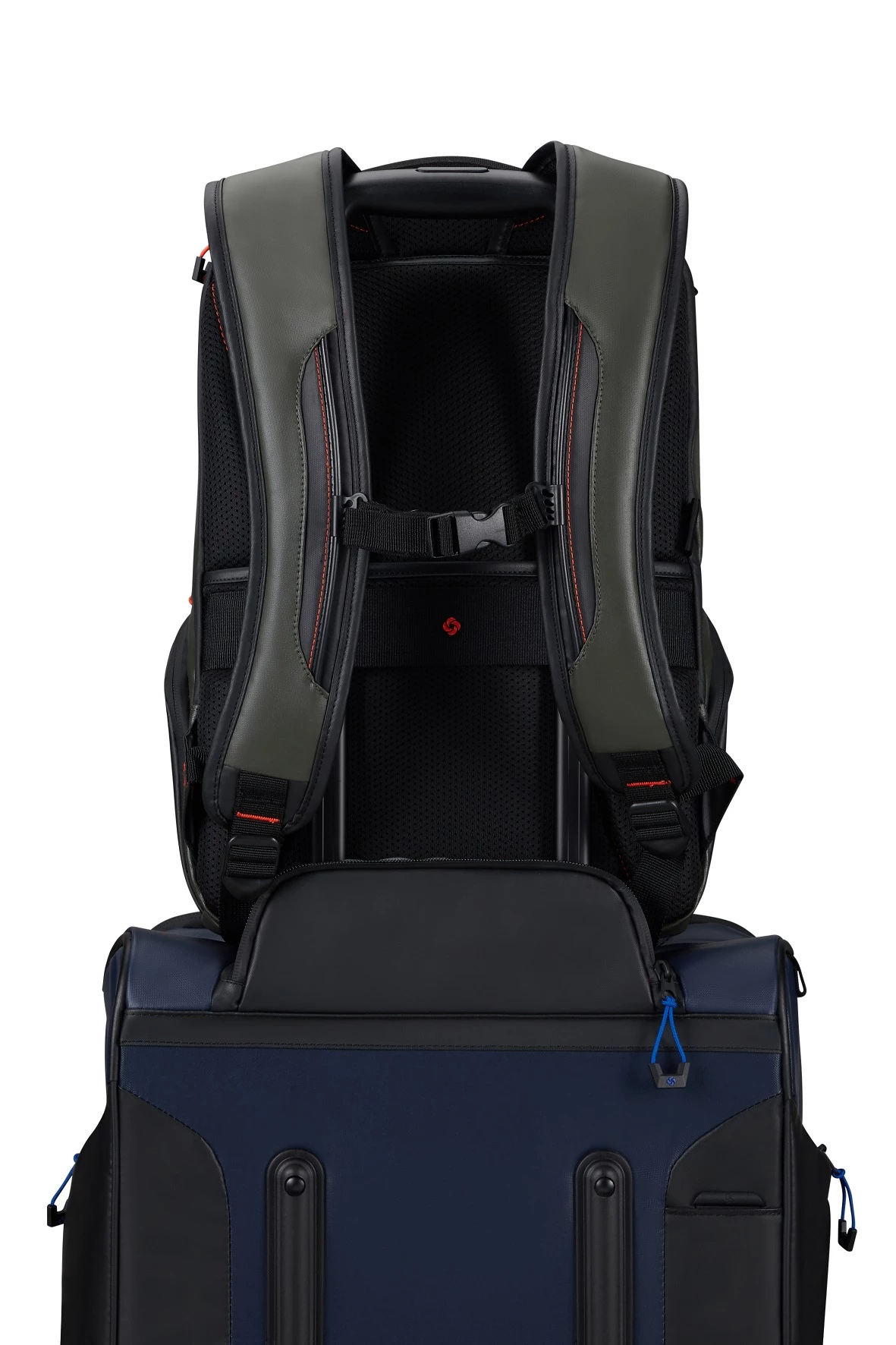 Mochila Ordenador M USB Samsonite Ecodiver Verde ( Climbing Ivy ) 10 Mochila Ordenador M USB Samsonite Ecodiver Verde ( Climbing Ivy ) - Imagen 8