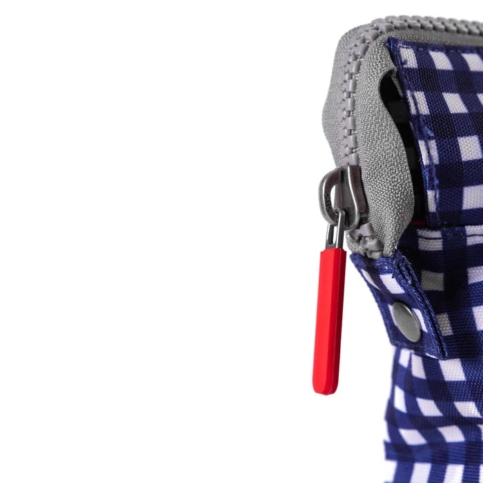 Mochila Roka London Bantry B Pequeña Sostenible Nylon Cuadros Azules (Gingh 6 Mochila Roka London Bantry B Pequeña Sostenible Nylon Cuadros Azules (Gingh - Imagen 4