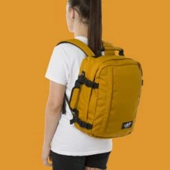 Mochila De Viaje Cabin Zero Classic 28 L. Mostaza (Orange Chilli) 17 Mochila De Viaje Cabin Zero Classic 28 L. Mostaza (Orange Chilli) -Equipaje Tienda de ventas 28519