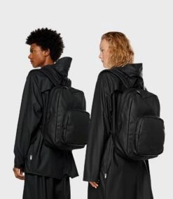 Mochila Rains Base Bag Negro (Black) 11 Mochila Rains Base Bag Negro (Black) -Equipaje Tienda de ventas 29712