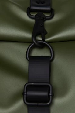 Mochila Roll Top Rucksac Rains Verde (Evergreen) 8 Mochila Roll Top Rucksac Rains Verde (Evergreen) -Equipaje Tienda de ventas 30337