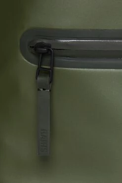 Mochila Roll Top Rucksac Rains Verde (Evergreen) 9 Mochila Roll Top Rucksac Rains Verde (Evergreen) -Equipaje Tienda de ventas 30403