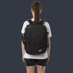 Mochila De Viaje Cabin Zero Classic 28 L. Negro (Absolute Black) 17 Mochila De Viaje Cabin Zero Classic 28 L. Negro (Absolute Black) -Equipaje Tienda de ventas 30833