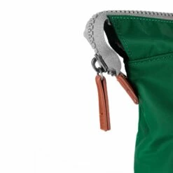 Mochila Roka London Bantry B Mediana Sostenible Nylon Verde (Emerald) 12 Mochila Roka London Bantry B Mediana Sostenible Nylon Verde (Emerald) -Equipaje Tienda de ventas 31122